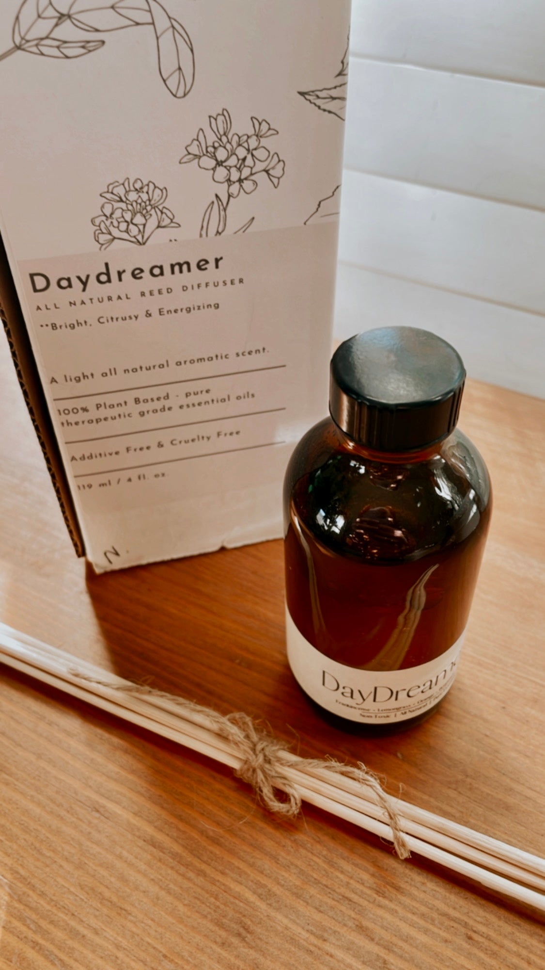 DAYDREAMER: Reed Diffuser—bright & energizing